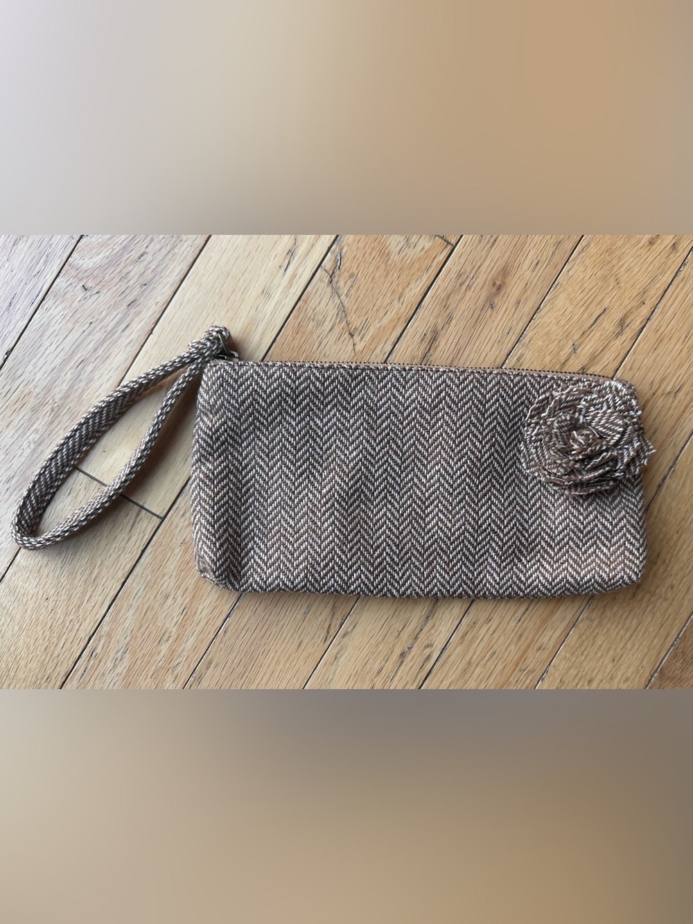 Old Navy Brown and Cream Herringbone Wristlet